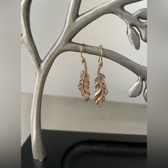 Stella & Dot Gilded Feather drop earrings - Picture 3 of 3